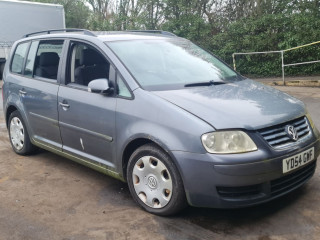 Volkswagen Touran 1 поколение 2004г. 1.9 л., BKC - фото №3