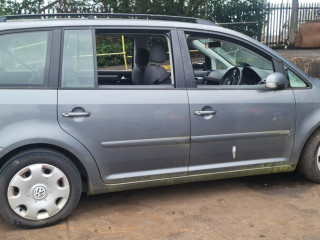 Volkswagen Touran 1 поколение 2004г. 1.9 л., BKC - фото №5