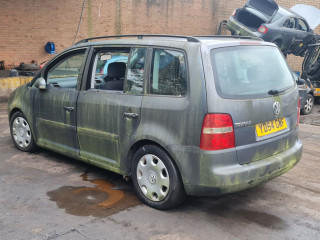 Volkswagen Touran 1 поколение 2004г. 1.9 л., BKC - фото №6