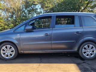 Opel Zafira B [рестайлинг] 2012г. 1.6 л., A 16 XER - фото №4