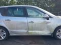 Renault Scenic 3 поколение 2010г. 1.5 л., K9K 832 - фото №4