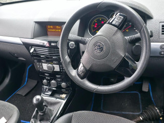 Opel Astra Family/H [рестайлинг] 2007г. 1.9 л., Z19DTH - фото №9