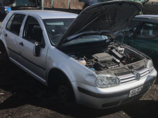 Volkswagen Golf 4 поколение 2003г. 1.4 л., BCA - фото №1