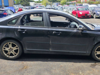 Volvo S40 2 поколение [рестайлинг] 2008г. 2.0 л., D 4204 T - фото №5