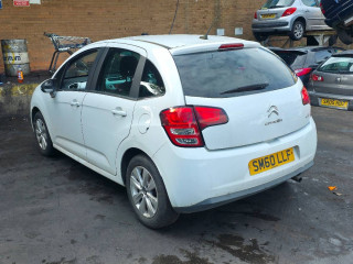 Citroen C3 2 поколение 2010г. 1.4 л., 8HR (DV4C) - фото №6