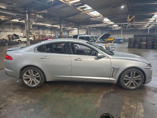 Jaguar XF 1 поколение [рестайлинг] 2012г. 3.0 л., 306DT - фото №5
