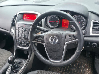 Opel Astra J [рестайлинг] 2012г. 1.6 л., A 16 XER - фото №9