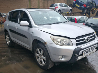 Toyota RAV4 3 поколение XA30 2008г. 2.2 л., 2AD-FTV - фото №3