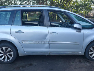 Citroen C4 Grand Picasso 1 поколение 2012г. 1.6 л., 9HR (DV6C) - фото №5
