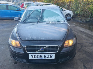 Volvo S40 2 поколение 2005г. 1.6 л., B 4164 S3 - фото №1