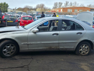 Mercedes-Benz C W203 2002г. 2.2 л., OM 611.962 - фото №4