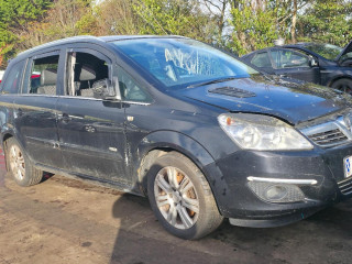 Opel Zafira B [рестайлинг] 2011г. 1.7 л., A 17 DTJ - фото №3