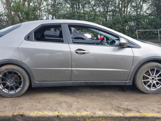 Honda Civic 8 поколение [рестайлинг] 2009г. 1.8 л., R18A2 - фото №5