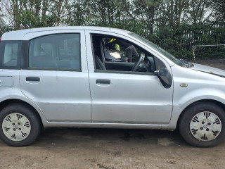 Fiat Panda 2 поколение [рестайлинг] 2009г. 1.1 л., 187 A1.000 - фото №5