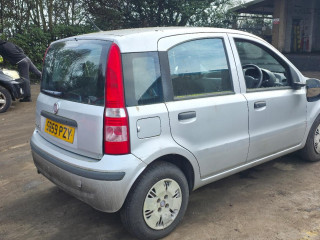 Fiat Panda 2 поколение [рестайлинг] 2009г. 1.1 л., 187 A1.000 - фото №7