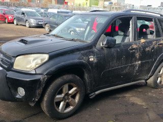 Toyota RAV4 2 поколение XA20 [рестайлинг] 2005г. 2.0 л., 1CD-FTV - фото №2