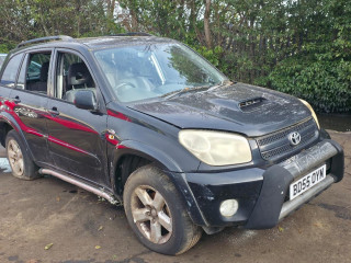 Toyota RAV4 2 поколение XA20 [рестайлинг] 2005г. 2.0 л., 1CD-FTV - фото №3