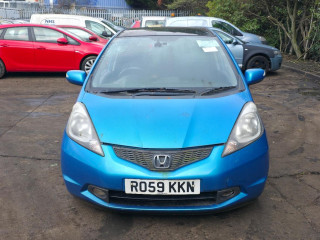 Honda Jazz 2 поколение 2009г. 1.4 л., L13Z1 - фото №1