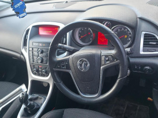 Opel Astra J 2011г. 1.6 л., A 16 XER - фото №9