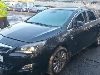 Opel Astra J 2011г. 1.7 л., A 17 DTR - фото №2