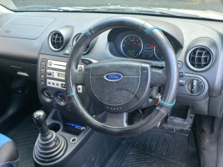 Ford Fiesta 5 поколение 2005г. 1.4 л., F6JA - фото №9
