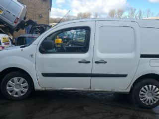 Renault Kangoo 2 поколение 2011г. 1.5 л., K9K 800 - фото №4