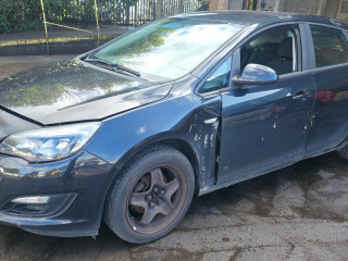 Opel Astra J [рестайлинг] 2012г. 1.4 л., A 14 XER - фото №2