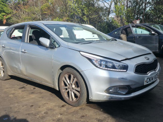 Kia Ceed 2 поколение 2014г. 1.6 л., D4FB - фото №3