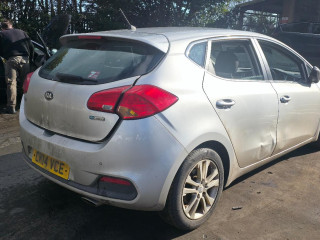 Kia Ceed 2 поколение 2014г. 1.6 л., D4FB - фото №7