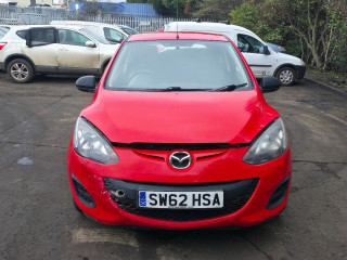 Mazda 2 2 поколение [рестайлинг] 2013г. 1.3 л., ZJ46 - фото №1