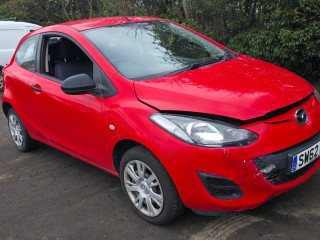 Mazda 2 2 поколение [рестайлинг] 2013г. 1.3 л., ZJ46 - фото №3