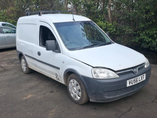 Opel Combo C [рестайлинг] 2006г. 1.3 л., Z 13 DTJ - фото №3