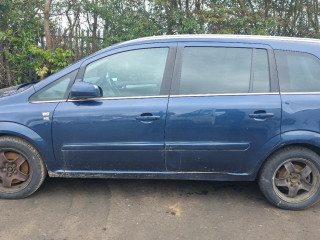 Opel Zafira B [рестайлинг] 2011г. 1.7 л., A 17 DTJ - фото №4
