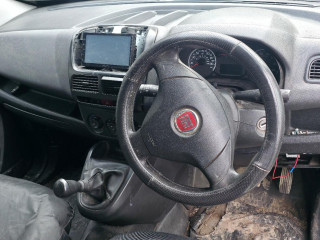 Fiat Doblo 1 поколение [рестайлинг] 2010г. 1.3 л., 199 A3.000 - фото №9