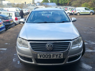 Volkswagen Passat B6 2009г. 1.9 л., BXE - фото №1