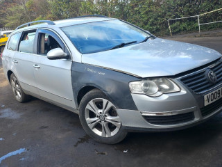 Volkswagen Passat B6 2009г. 1.9 л., BXE - фото №3