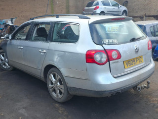 Volkswagen Passat B6 2009г. 1.9 л., BXE - фото №6