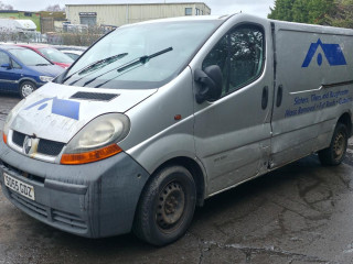 Renault Trafic 2 поколение 2005г. 1.9 л., F9Q 760 - фото №2