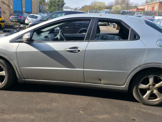 Honda Civic 8 поколение [рестайлинг] 2008г. 2.2 л., N22A2 - фото №4