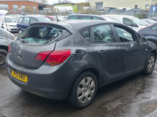 Opel Astra J 2010г. 1.4 л., A 14 XER - фото №7