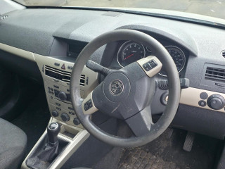 Opel Astra Family/H [рестайлинг] 2008г. 1.4 л., Z 14 XEP - фото №9