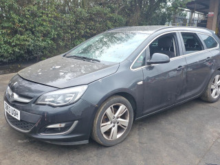 Opel Astra J [рестайлинг] 2013г. 2.0 л., A 20 DTH - фото №2