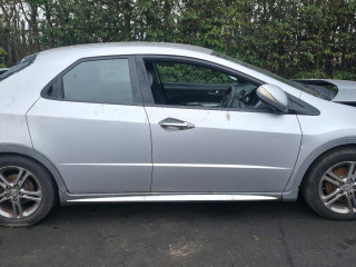 Honda Civic 8 поколение [рестайлинг] 2008г. 1.4 л., L13A7 - фото №5