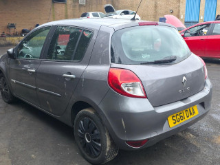 Renault Clio 3 поколение [рестайлинг] 2011г. 1.2 л., D4F 740 - фото №6