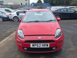 Fiat Punto 3 поколение [2-й рестайлинг] 2012г. 1.2 л., 169 A4.000 - фото №1