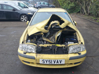 Volvo V40 1 поколение [рестайлинг] 2001г. 1.6 л., B 4164 S2 - фото №1
