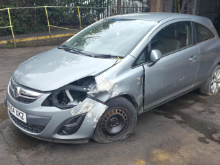 Opel Corsa D [рестайлинг] 2014г. 1.0 л., A 10 XEP - фото №2