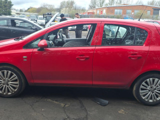 Opel Corsa D 2011г. 1.3 л., A 13 DTC - фото №4