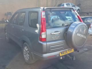 Honda CR-V 2 поколение [рестайлинг] 2006г. 2.2 л., N22A2 - фото №6