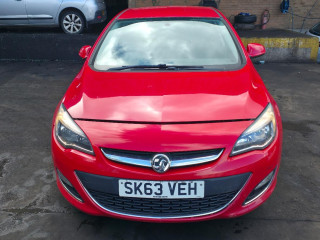 Opel Astra J [рестайлинг] 2013г. 1.4 л., A 14 XER - фото №1